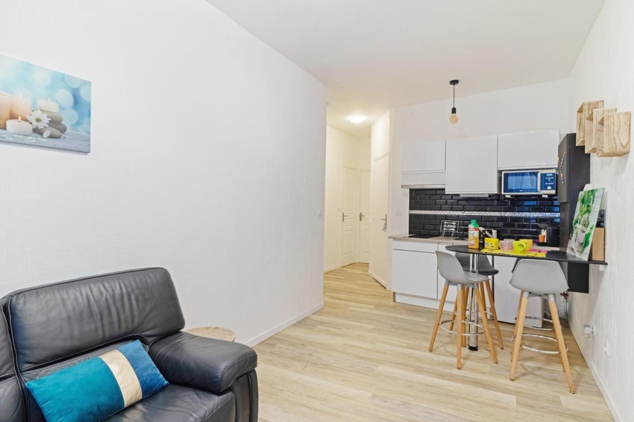 Le Cosy Fertois-Self Checkin-Centre-Ville Ла Ферте-су-Жуар Экстерьер фото